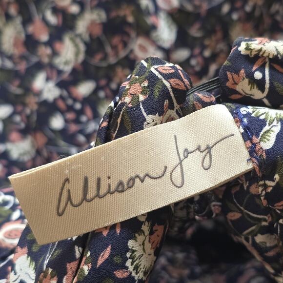 Allison Joy Blouse Womens Med Dark Floral High Neck Boho Top Whimsigoth Cottage - Picture 4 of 8